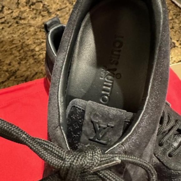 Louis Vuitton Black Logo Sneakers New in Box w/xtra laces 38 - Picture 5 of 8